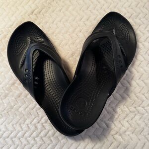 Crocs Black Kadee II Women’s Flip Flops - Size 7 NWOT